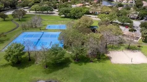 10538 NW 10th Street Plantation FL 33322