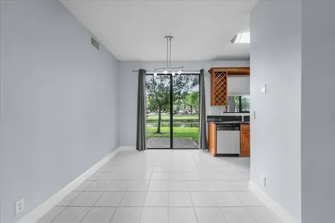 10538 NW 10th Street Plantation FL 33322