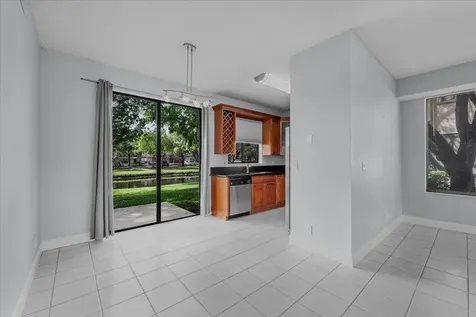 10538 NW 10th Street Plantation FL 33322