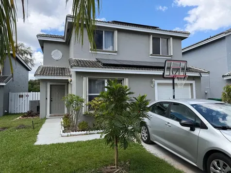 5155 NW 87th Terrace Lauderhill FL 33351