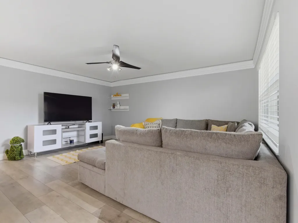 397 Burgundy I Delray Beach FL 33484