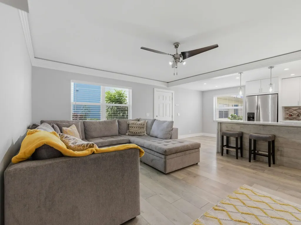 397 Burgundy I Delray Beach FL 33484