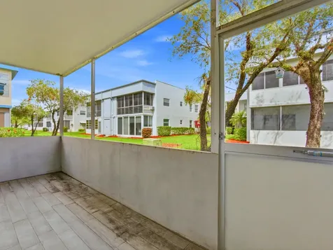 397 Burgundy I Delray Beach FL 33484