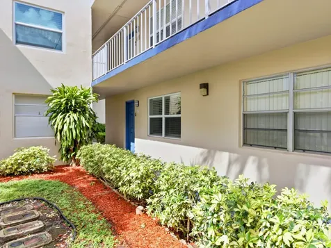 397 Burgundy I Delray Beach FL 33484