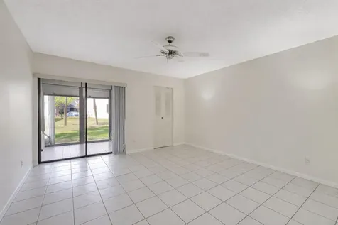 10884 Waterberry Court Boca Raton FL 33498