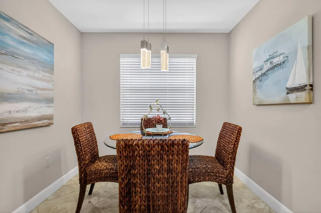 41 Stratford Lane W Boynton Beach FL 33436