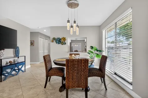 41 Stratford Lane W Boynton Beach FL 33436