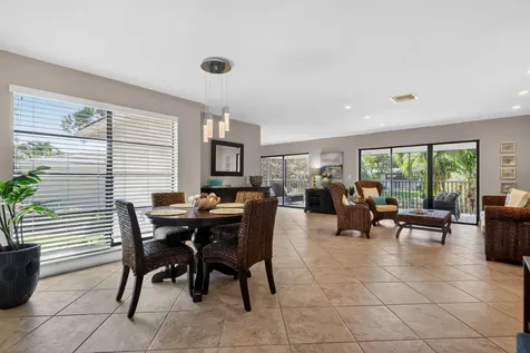 41 Stratford Lane W Boynton Beach FL 33436