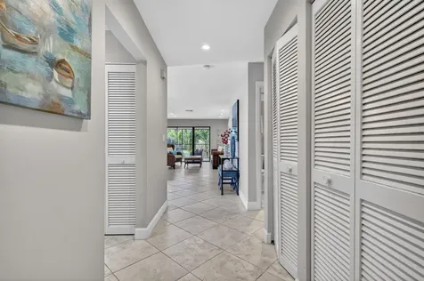 41 Stratford Lane W Boynton Beach FL 33436