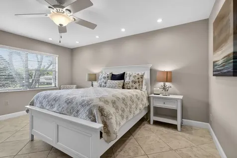 41 Stratford Lane W Boynton Beach FL 33436