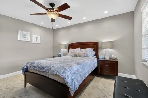 41 Stratford Lane W Boynton Beach FL 33436
