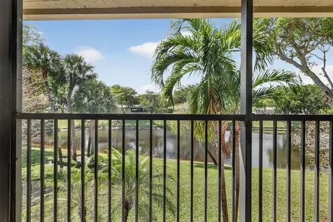 41 Stratford Lane W Boynton Beach FL 33436