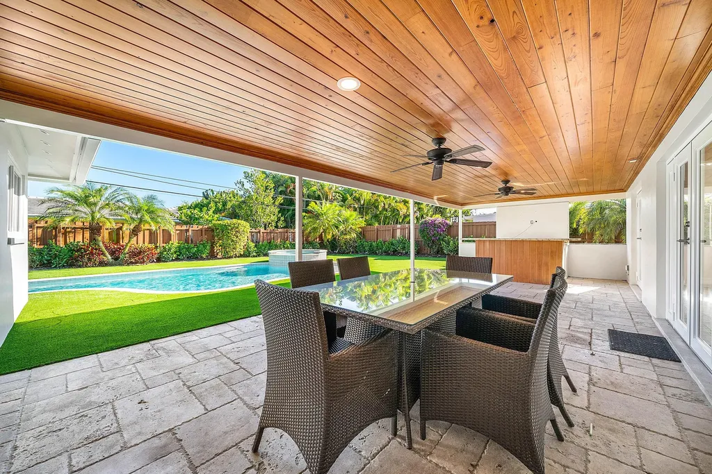 1061 NW 3rd Street Boca Raton FL 33486