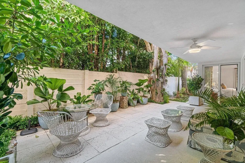 226 Brazilian Avenue Palm Beach FL 33480
