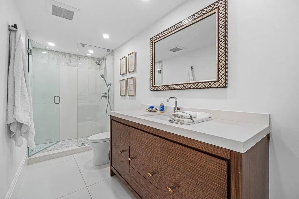 226 Brazilian Avenue Palm Beach FL 33480