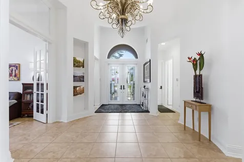 108 Via Paradisio Palm Beach Gardens FL 33418