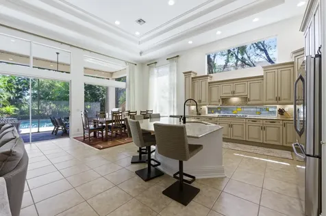 108 Via Paradisio Palm Beach Gardens FL 33418