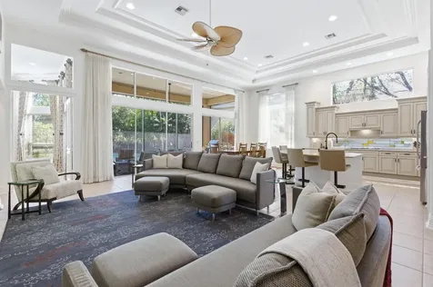 108 Via Paradisio Palm Beach Gardens FL 33418