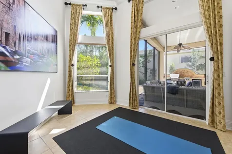 108 Via Paradisio Palm Beach Gardens FL 33418