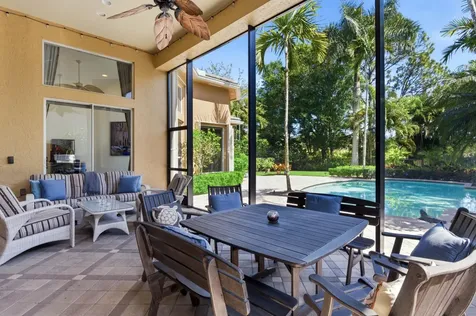 108 Via Paradisio Palm Beach Gardens FL 33418