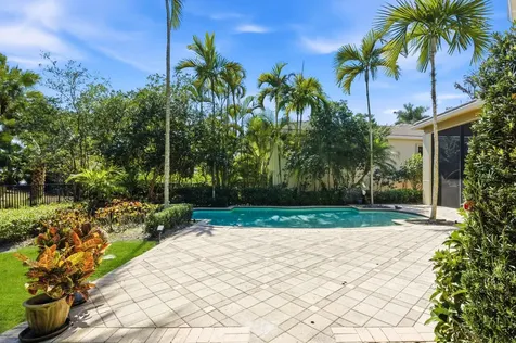 108 Via Paradisio Palm Beach Gardens FL 33418