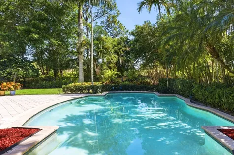 108 Via Paradisio Palm Beach Gardens FL 33418