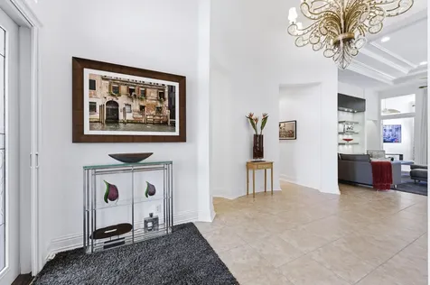 108 Via Paradisio Palm Beach Gardens FL 33418
