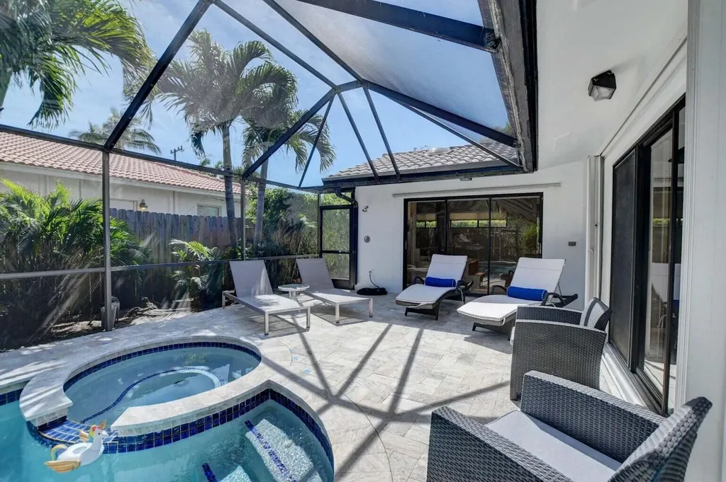 2700 Spanish River Road Boca Raton FL 33432