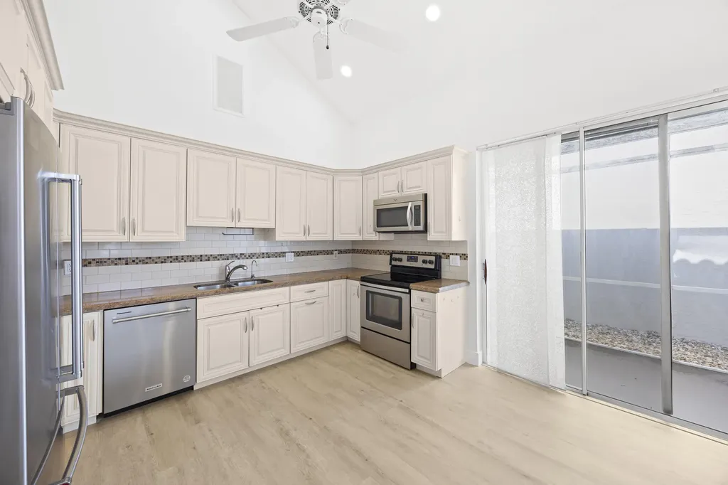 17192 Newport Club Drive Boca Raton FL 33496