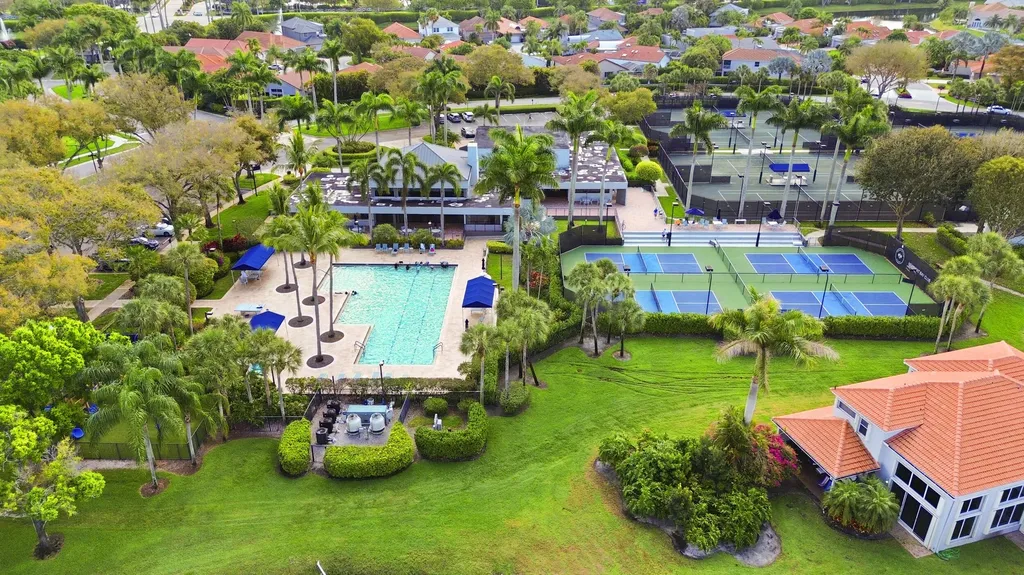 17192 Newport Club Drive Boca Raton FL 33496
