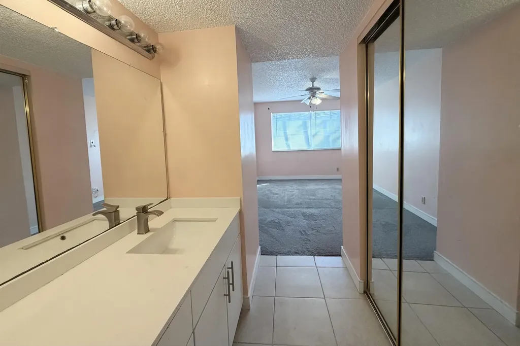 9977 Westview Drive Coral Springs FL 33076