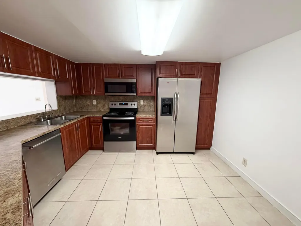 9977 Westview Drive Coral Springs FL 33076