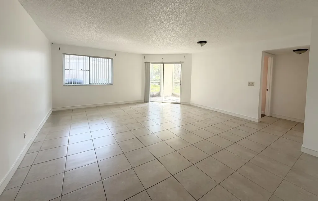 9977 Westview Drive Coral Springs FL 33076