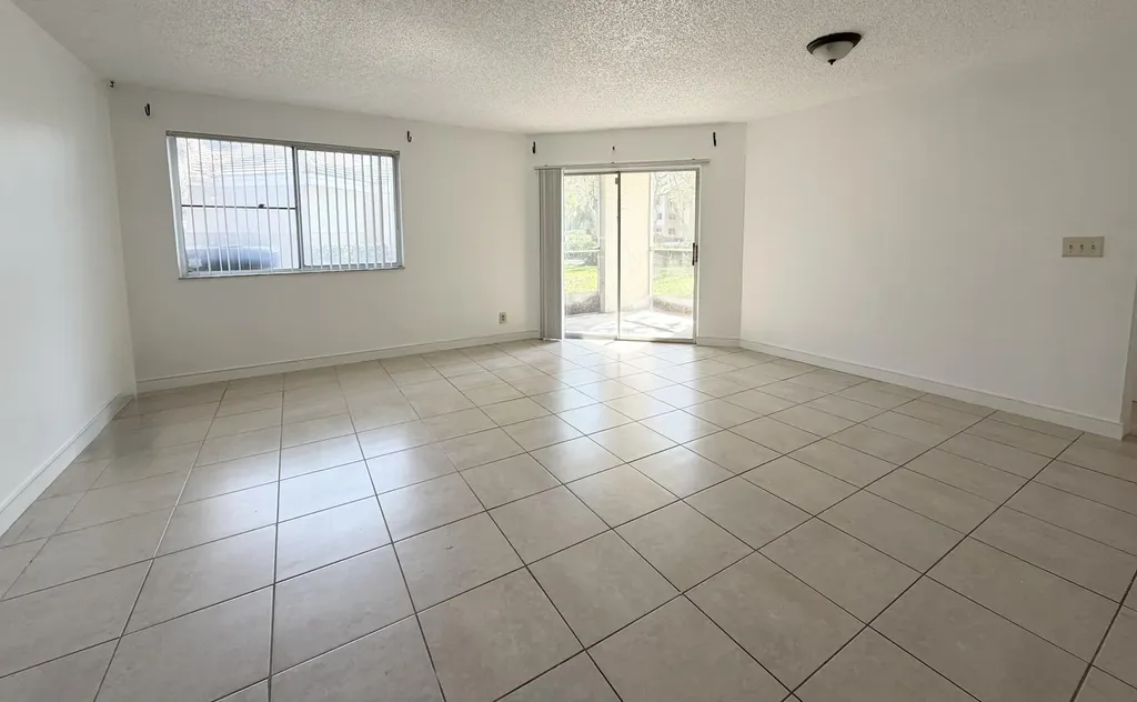 9977 Westview Drive Coral Springs FL 33076