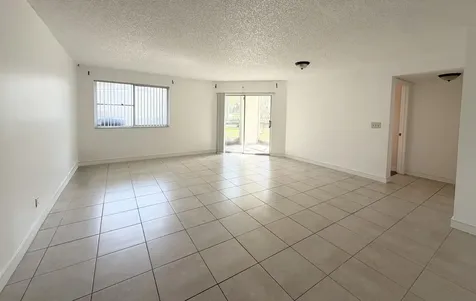 9977 Westview Drive Coral Springs FL 33076