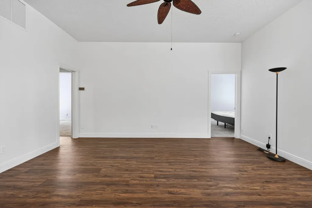 1065 Bedford Avenue Palm Beach Gardens FL 33403