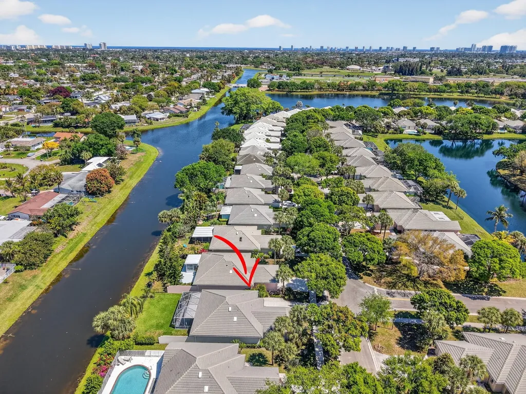 1065 Bedford Avenue Palm Beach Gardens FL 33403
