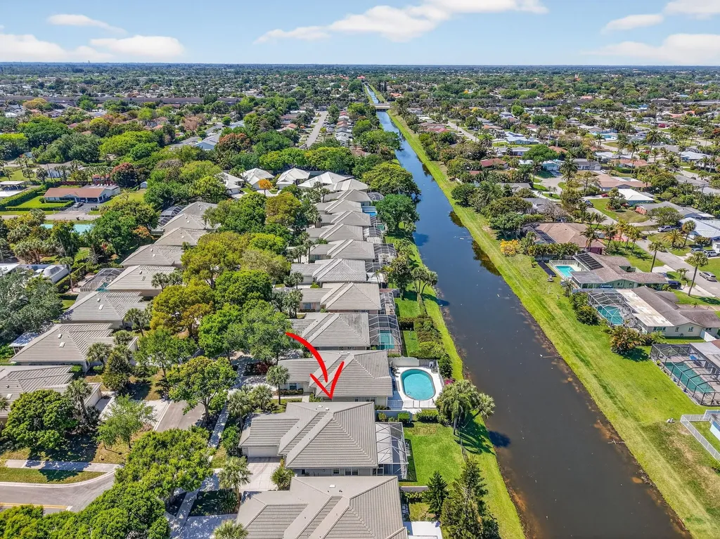 1065 Bedford Avenue Palm Beach Gardens FL 33403