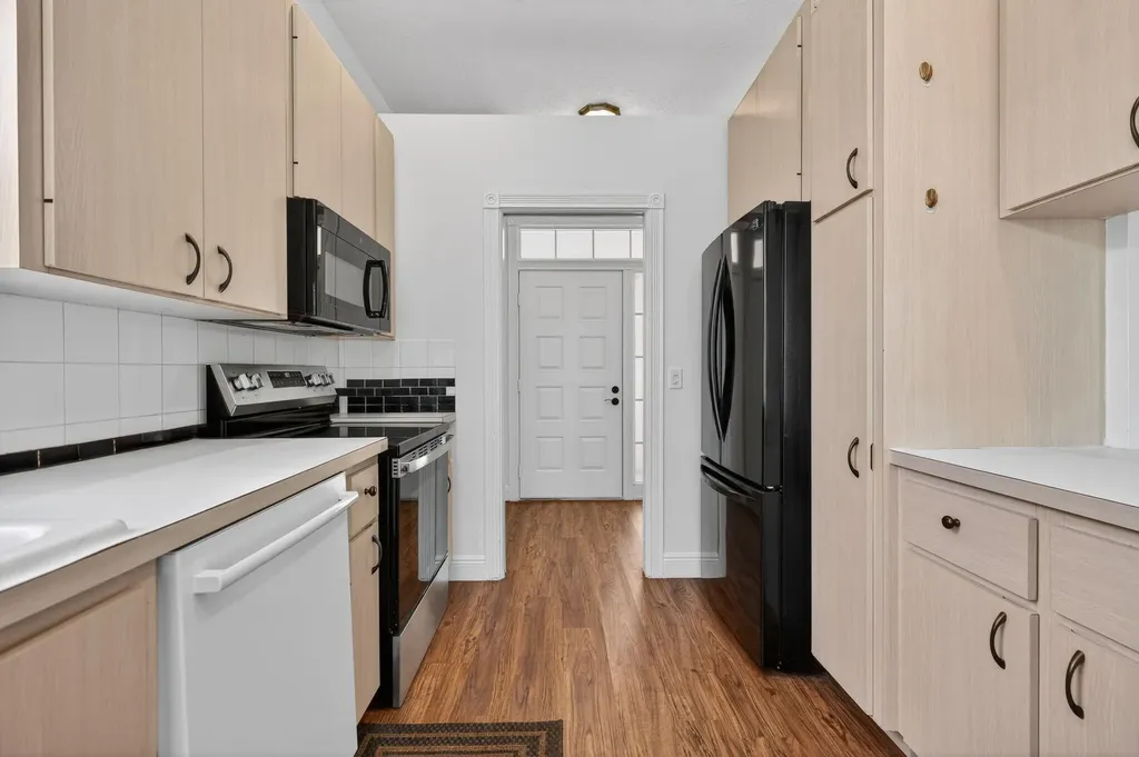 1065 Bedford Avenue Palm Beach Gardens FL 33403