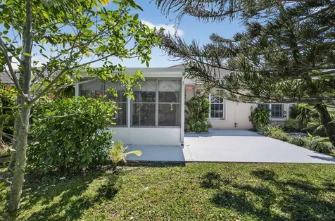 1065 Bedford Avenue Palm Beach Gardens FL 33403