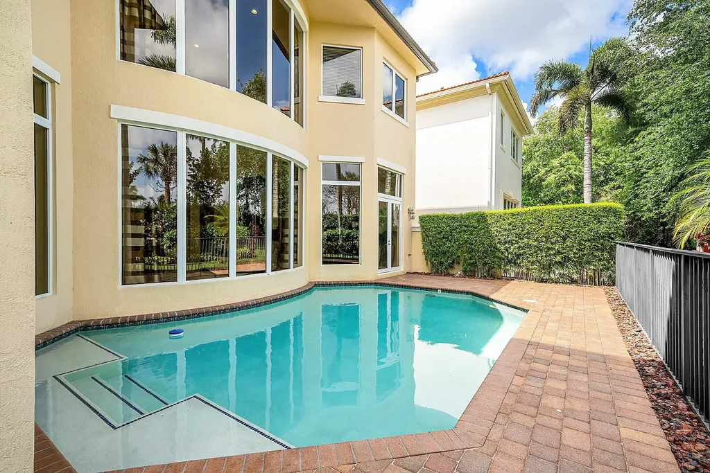 6445 Montesito Street Boca Raton FL 33496