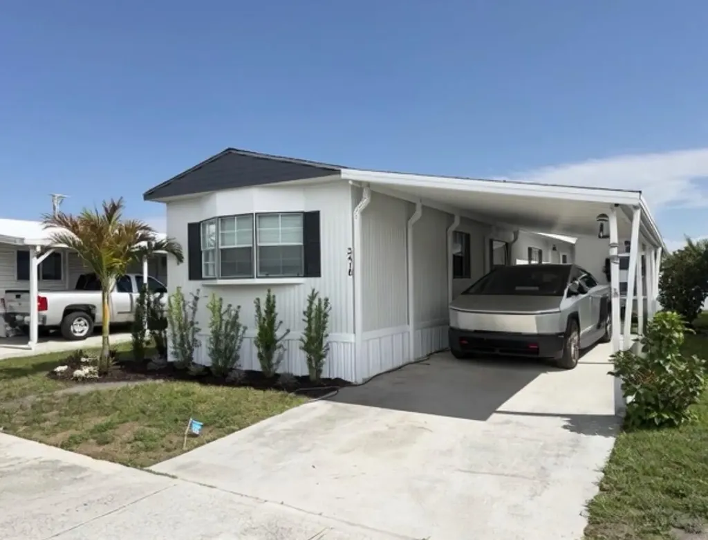 2410 SW 50th Street Dania Beach FL 33312