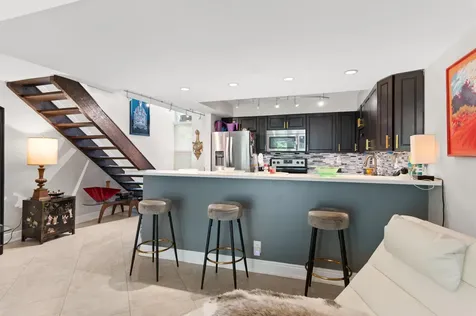 842 NE 20th Drive Wilton Manors FL 33305