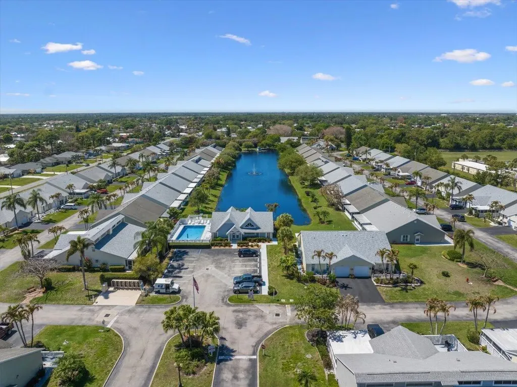2538 SE Tropical East Circle Port St Lucie FL 34952