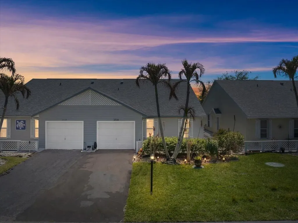 2538 SE Tropical East Circle Port St Lucie FL 34952