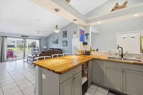 2538 SE Tropical East Circle Port St Lucie FL 34952