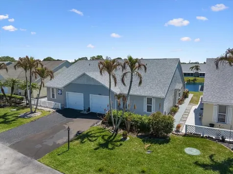 2538 SE Tropical East Circle Port St Lucie FL 34952