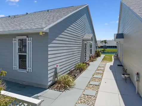2538 SE Tropical East Circle Port St Lucie FL 34952