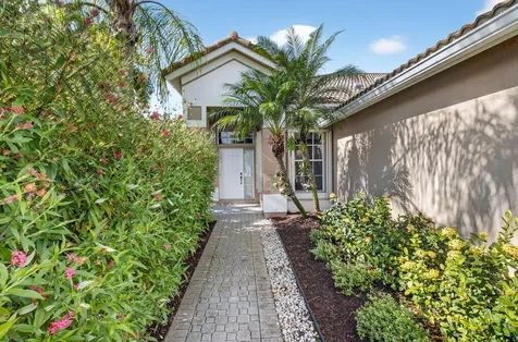 6894 Swan Sea Lane Boynton Beach FL 33472