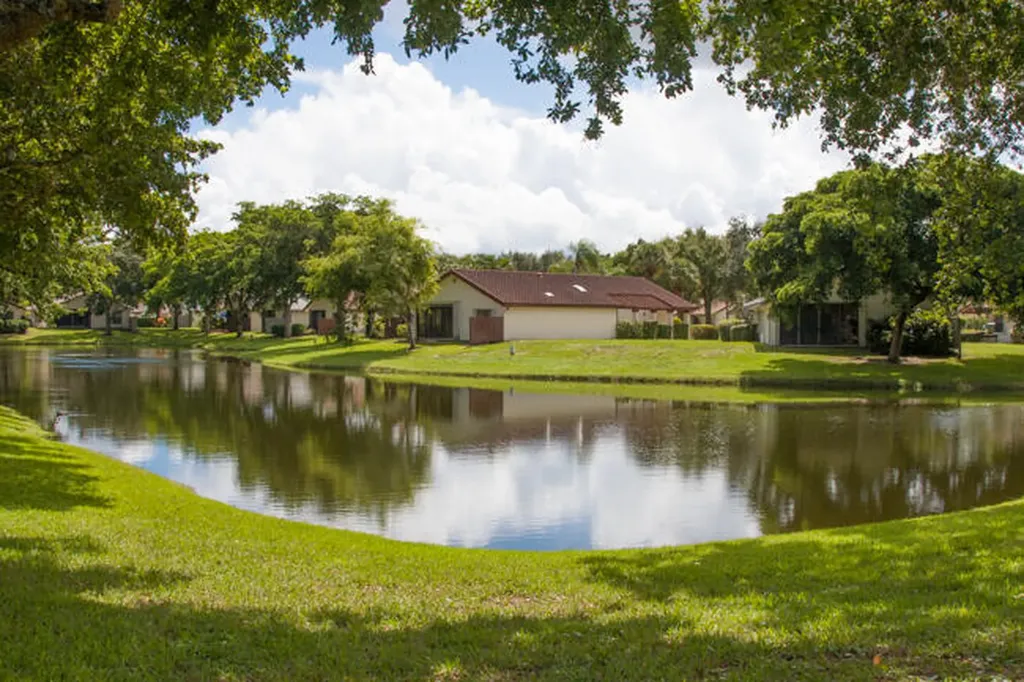 4907 Boxwood Circle Boynton Beach FL 33436